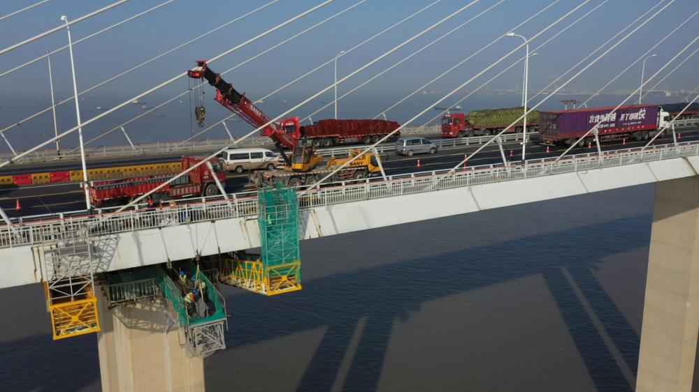 苏通大桥支座整治工程拍摄花絮