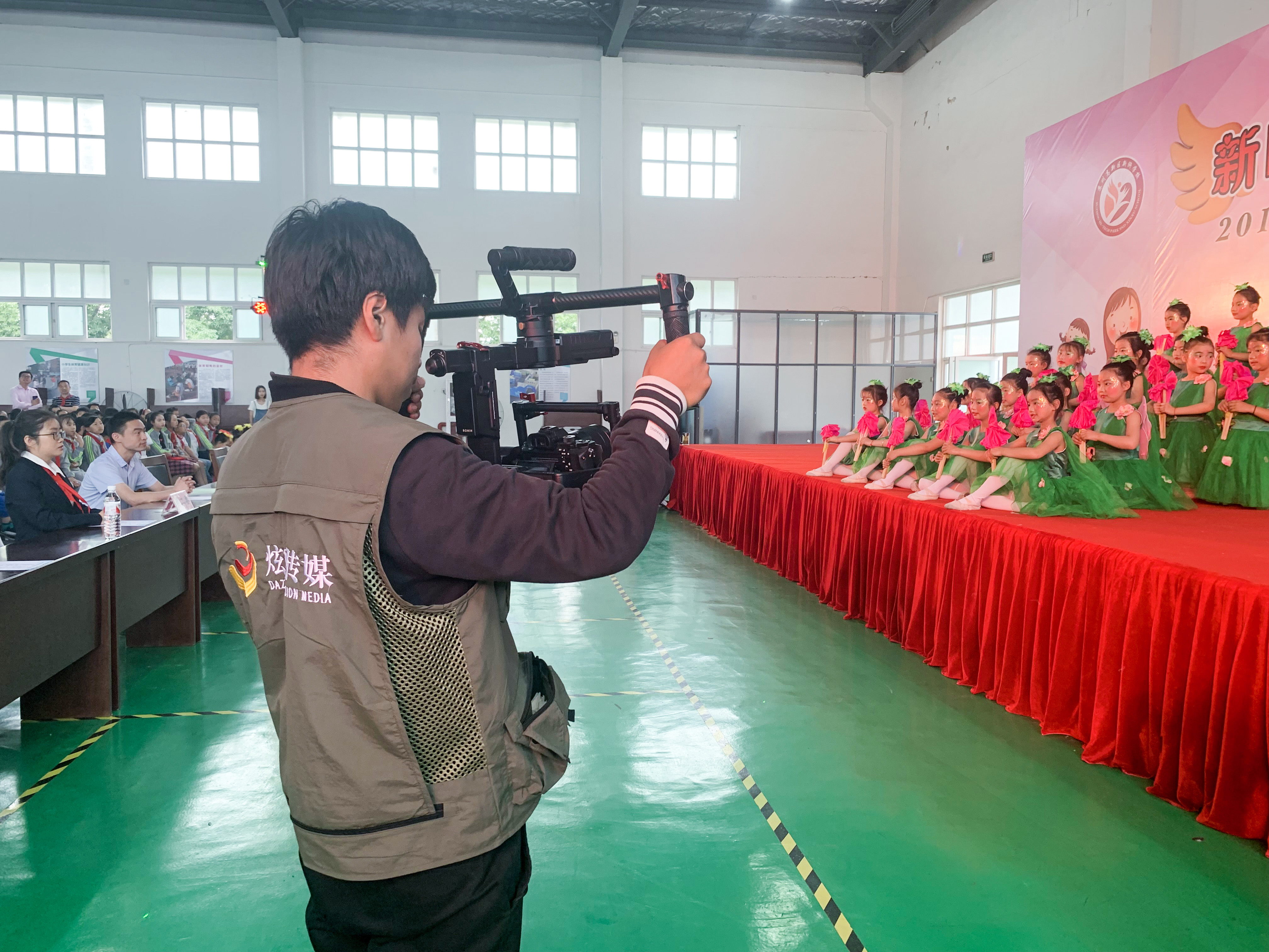 五老心系阳山娃